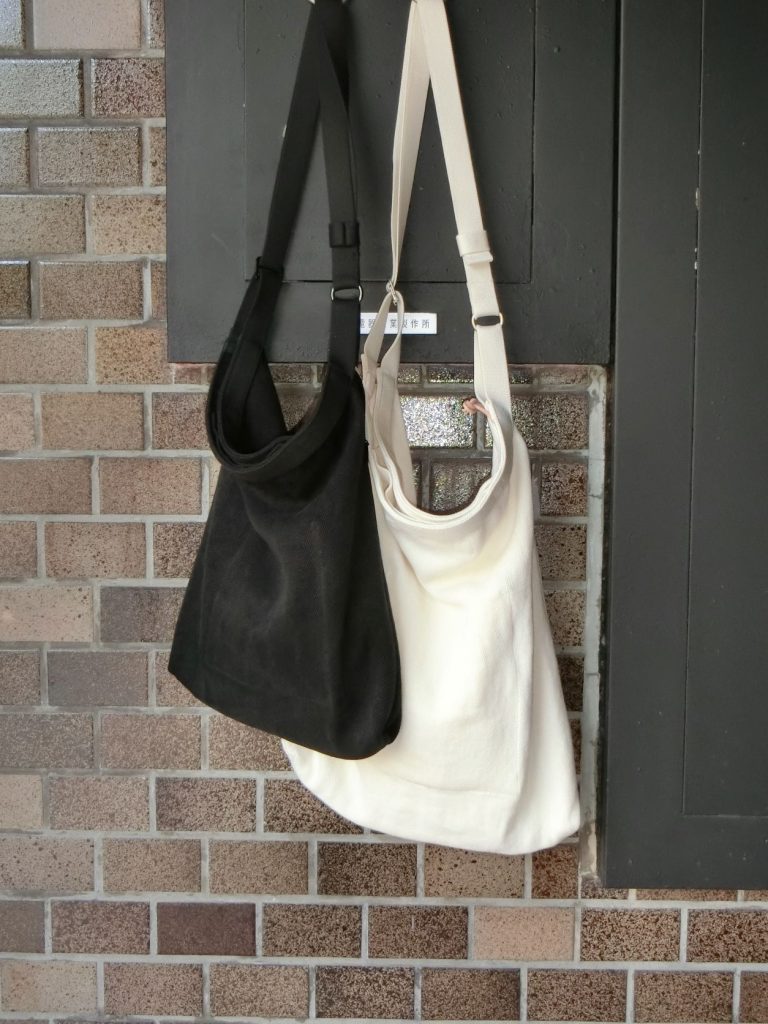 slow safilin herringbone tote bag L ブラック